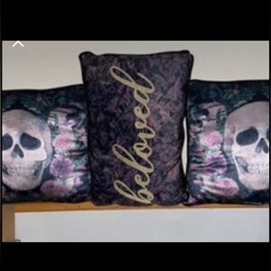Gothic Skull Accent velvet Pillow trio Set